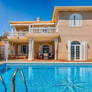 https://villa-la-concha.puertodelcarmen-hotels.org